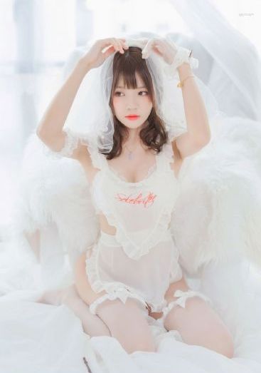 asiass极品裸体女pics_剧情片免费在线播放