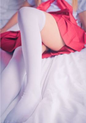 两个男人一个添一个桶_4K动漫在线观看